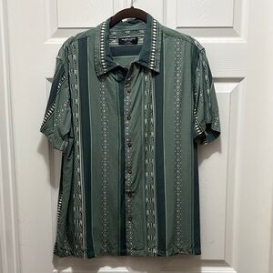 Vertical Stripe Short-Sleeve Button-Down Shirt - Green